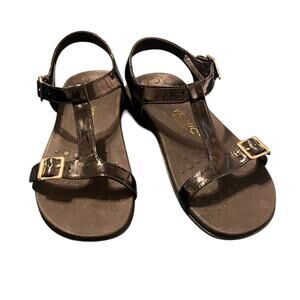 Vionic Adriane T Strap Black Comfort Sandal
